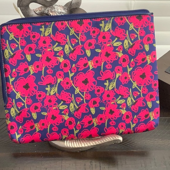 Coach Silk tablet sleeve - Picture 2 of 7